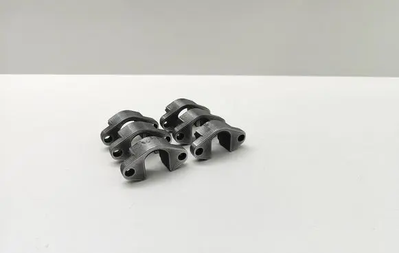 BMW 5 E60 E61 Fuel Injector clamp holder 7787215 13537787215