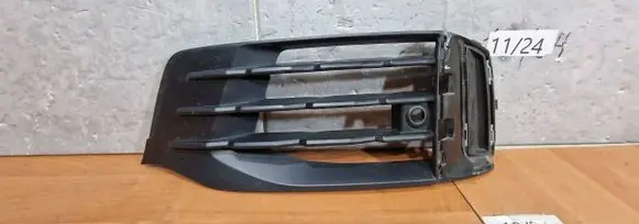 Audi Q7 4M Front bumper lower grill 4M0807681AK