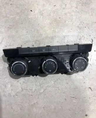 Skoda Octavia Mk3 (5E) Climate control unit 5E0820047M