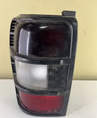 Mitsubishi Pajero Rear/tail lights STANLEY0431540