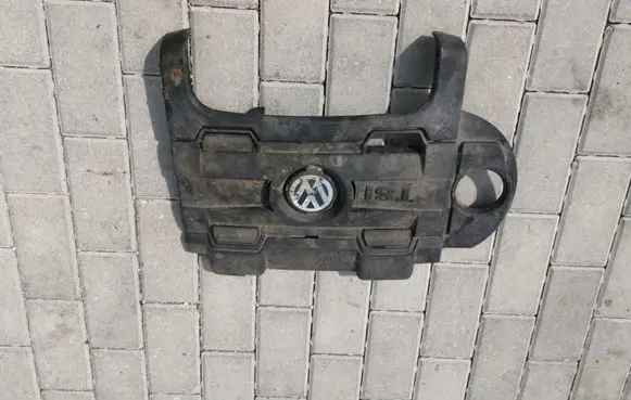 Volkswagen Tiguan Engine cover (trim) 03C103925BR