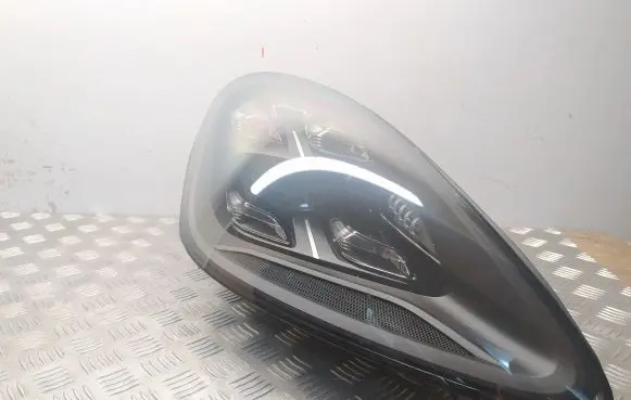 Porsche Cayenne (9Y0 9Y3) Headlight/headlamp 9Y0941036L