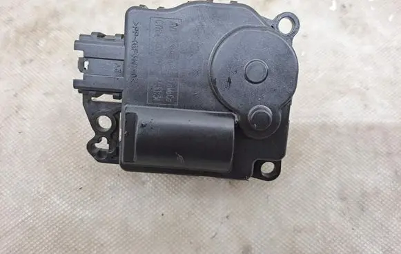 Renault Zoe Throttle body valve AV1119E616