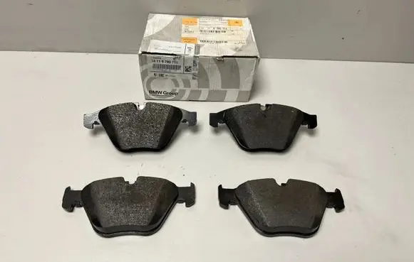 BMW 3 E90 E91 Brake pads (front) 6780711