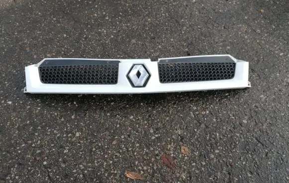 Renault Master II Front grill 8200233765