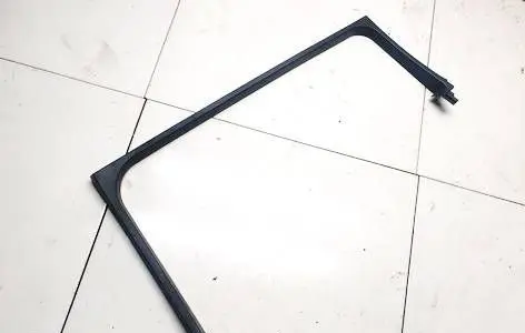 Nissan Leaf I (ZE0) Other rear door trim element 