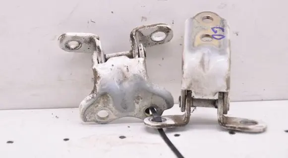 Hyundai i20 (PB PBT) Rear door upper hinge
