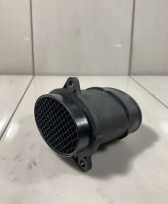 Mazda 3 I Mass air flow meter 9650010780