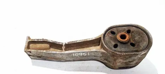 Volkswagen Sharan Engine mount bracket 