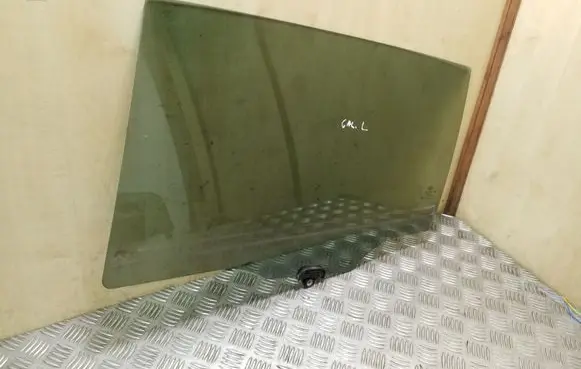 KIA Sportage Rear door window glass