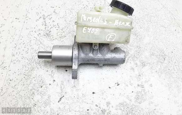 Mercedes-Benz A W169 Master brake cylinder A1694300202 32067200C