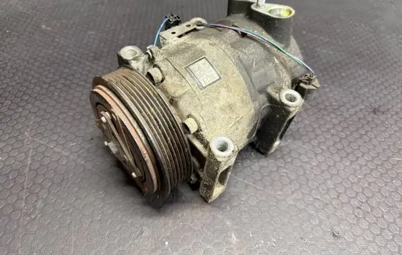 Infiniti FX Air conditioning (A/C) compressor (pump) 92600AS510 2P43045010 03006869