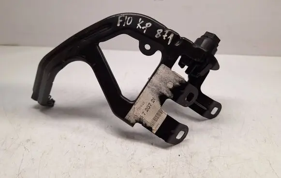 BMW 5 F10 F11 Fender mounting bracket 41357207209