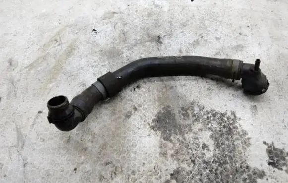 Skoda Octavia Mk3 (5E) Engine coolant pipe/hose 5Q0122101CM