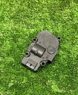 BMW M4 G82 G83 Air flap motor/actuator T52579A 24102022 22100CC