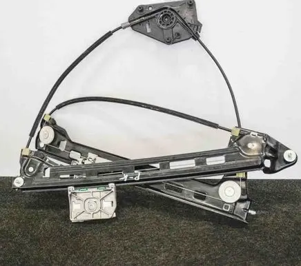 Volkswagen PASSAT CC Front door electric window regulator 