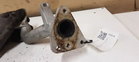 KIA Sorento EGR valve line/pipe/hose 4A101