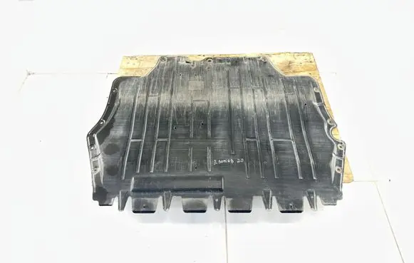 Skoda Superb B6 (3T) Engine splash shield/under tray 5C0825237