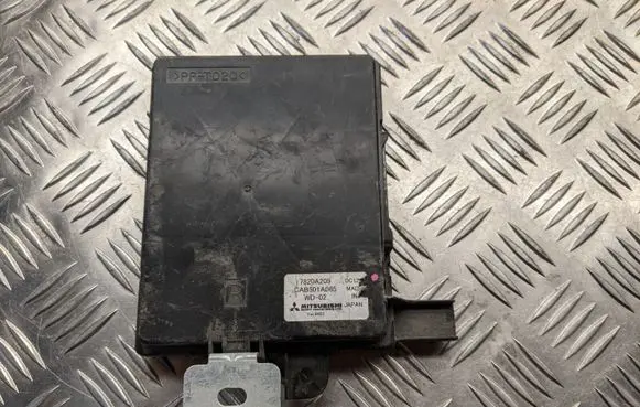 Mitsubishi Lancer X Air conditioning/heating control unit 7820A209