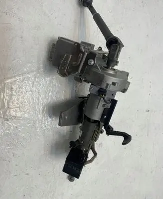 Renault Clio IV Steering wheel axle 6700002890A
