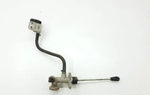 Clutch slave cylinder