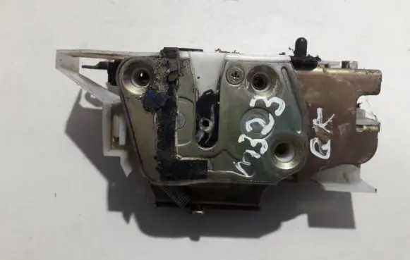 Mazda 323 Rear door lock
