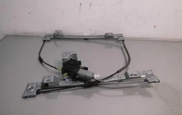 Renault Kangoo II Front window lifting mechanism without motor