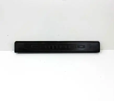 Chevrolet Camaro Front sill trim cover 917326291