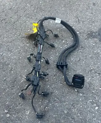 BMW 5 G30 G31 G38 Fuel injector wires 53781210