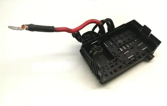Chevrolet Cruze Fuse module 96889385 211728-11511