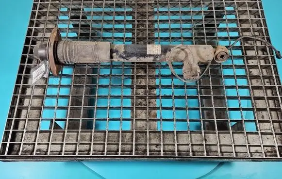 Infiniti FX Rear shock absorber/damper 562111CF01 IMPRK1591292