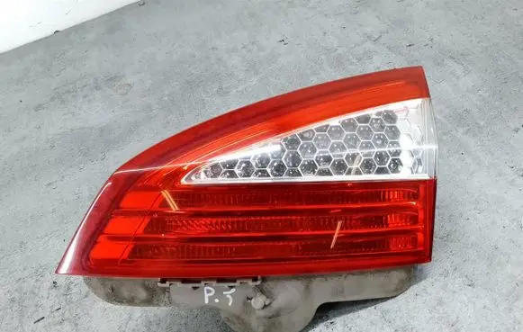 Rear/tail lights