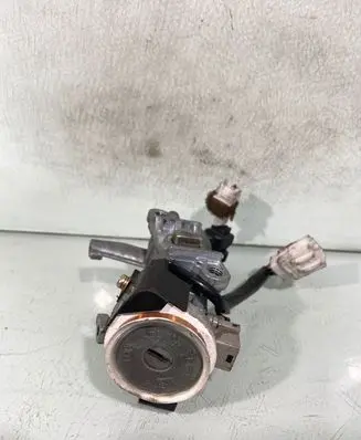 Mitsubishi Galant Ignition lock 337719