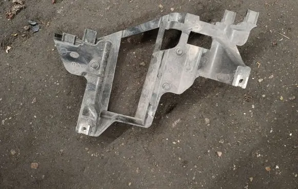 BMW X5 E53 Headlight/headlamp mounting bracket 224567