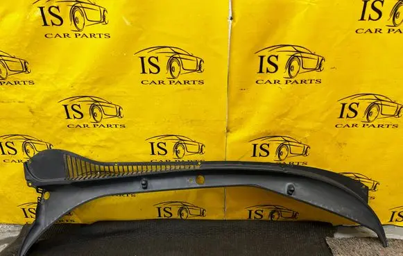 Chevrolet Corvette C5 Wiper trim 10422492 10446063