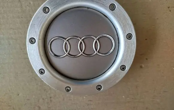 Audi A3 S3 8P Original wheel cap 8P0601165G