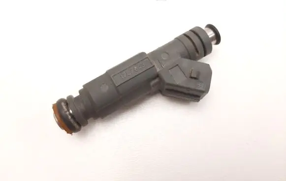 BMW X5 E53 Fuel injector 0280155823