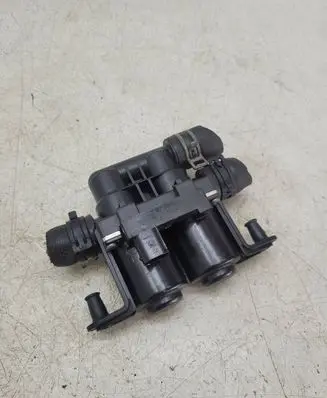 BMW 5 E60 E61 Coolant heater control valve 6412692791501