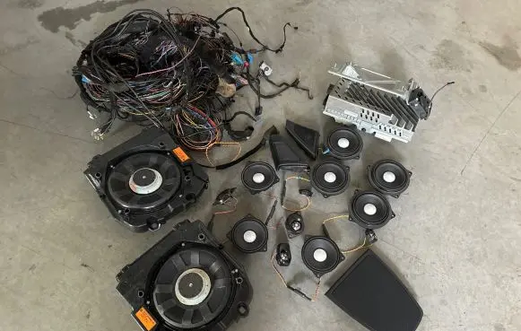 BMW M5 Audio system kit 9296117