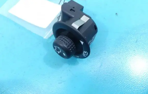 Ford Fiesta Electric window control switch 1S7T-17B676-AA IMPRK1066047
