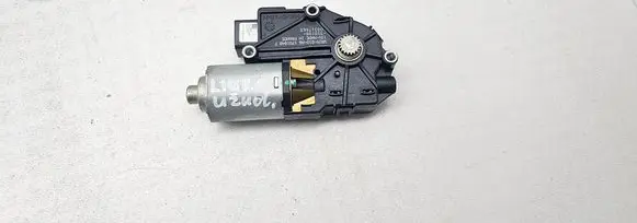 Honda CR-V Sunroof motor/actuator 1717820A 1717821A