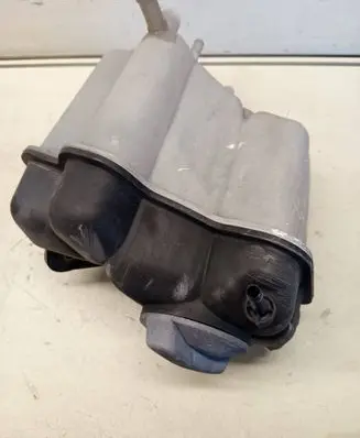 Volkswagen Phaeton Coolant expansion tank/reservoir 3D0121407
