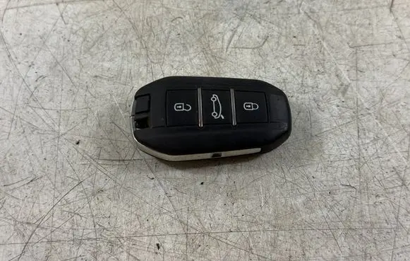 Peugeot 508 Ignition key/card 