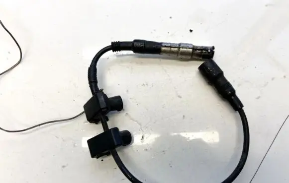 Volkswagen Golf IV Ignition plug leads 0300172104 078035255