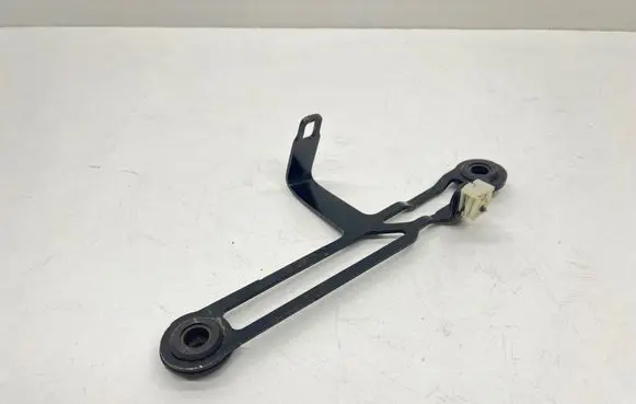 BMW X5 G05 Radiator mount bracket 7421775 742177505