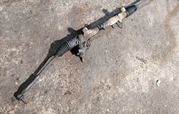 Toyota Avensis Verso Steering rack