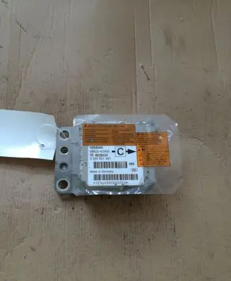 Nissan Almera Tino Airbag control unit/module 988204U400