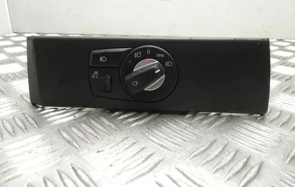 BMW 5 E60 E61 Light switch 6988553 T7605