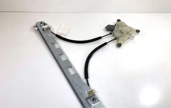 Renault Master III Front door window regulator with motor 