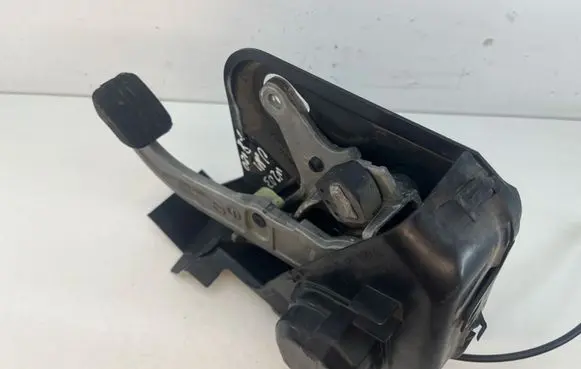 Mercedes-Benz C W203 Handbrake/parking brake lever assembly PP209420004